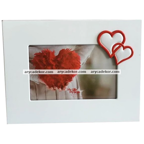 Fém festett, szív díszítésű képkeret 10x15 cm